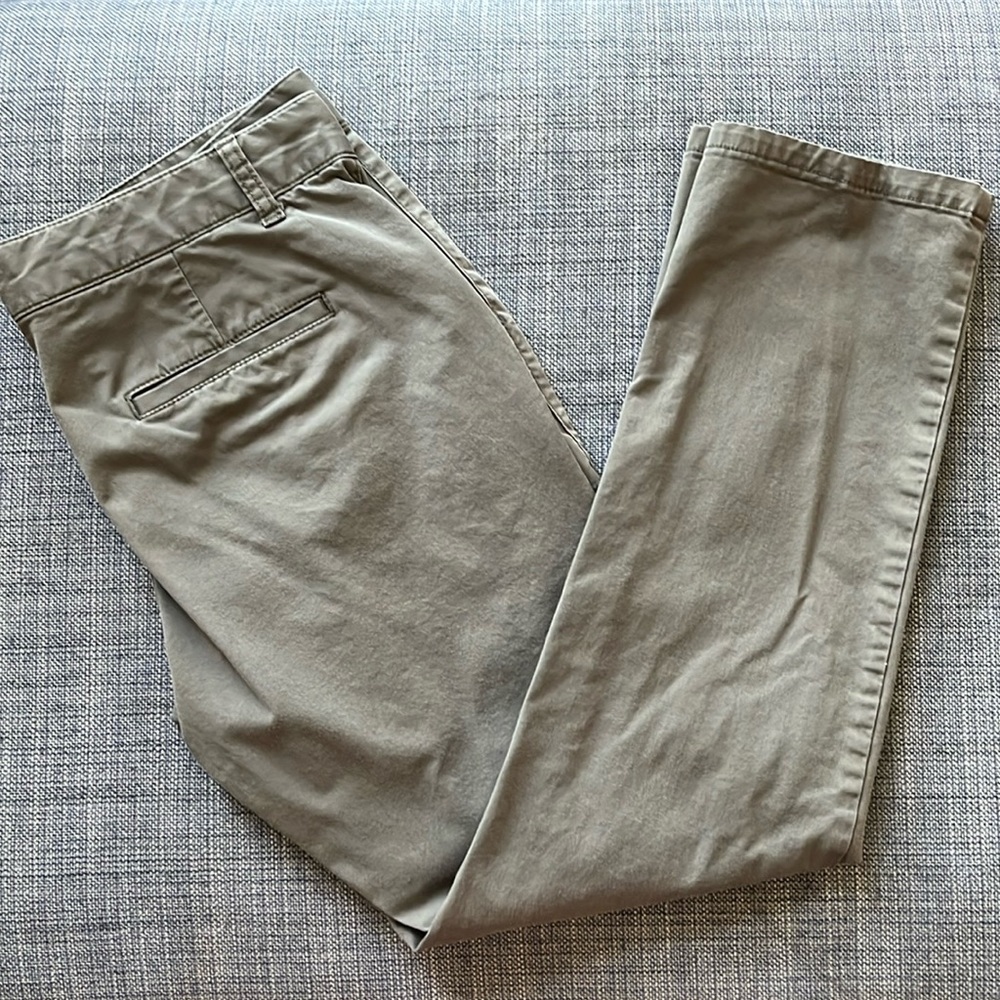 Dark green GAP chino pants, size 8